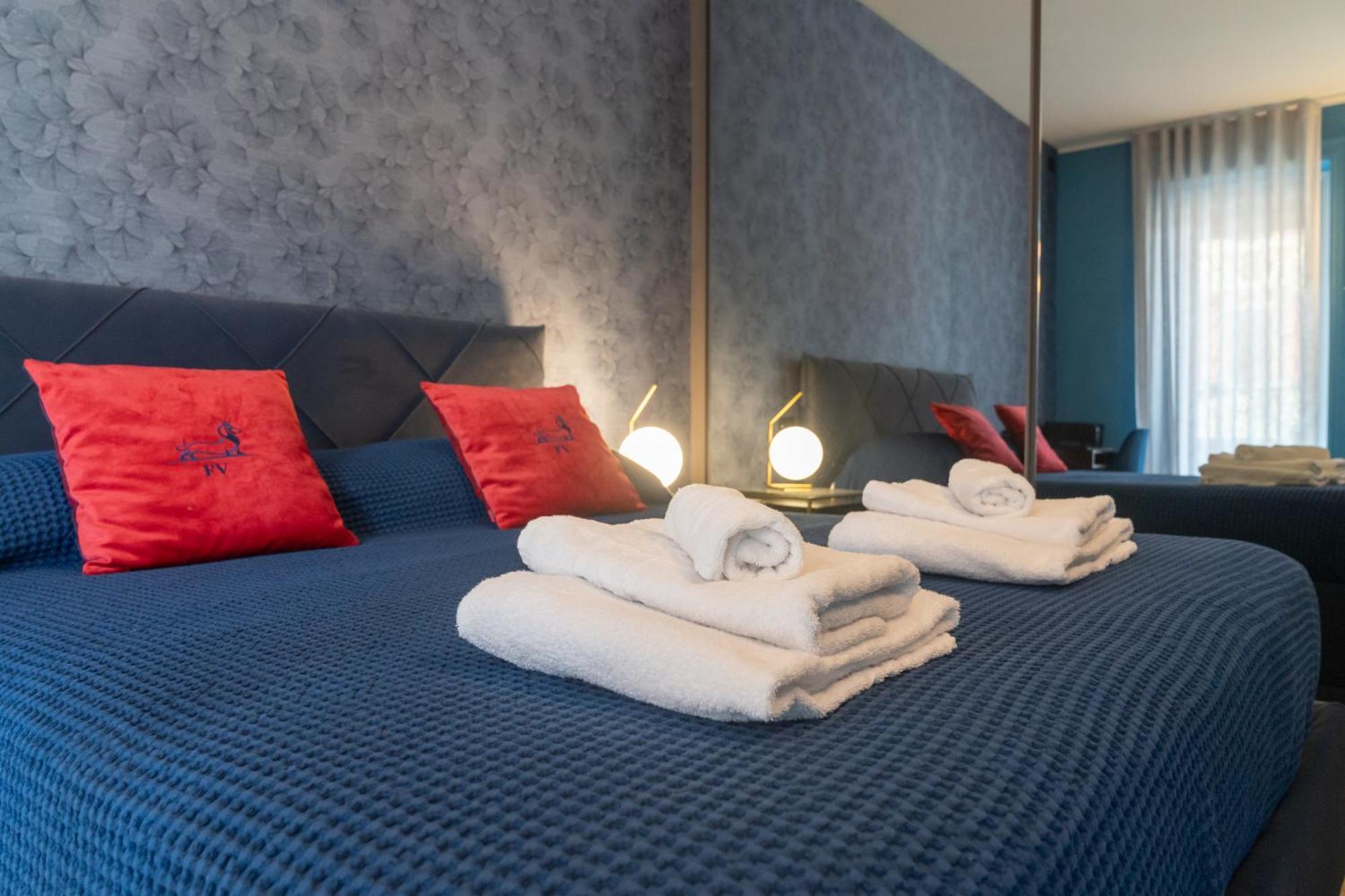 Suite Casa Degli Specchi, Appartamento Di Lusso In Galleria Buenos Aires Milan Extérieur photo